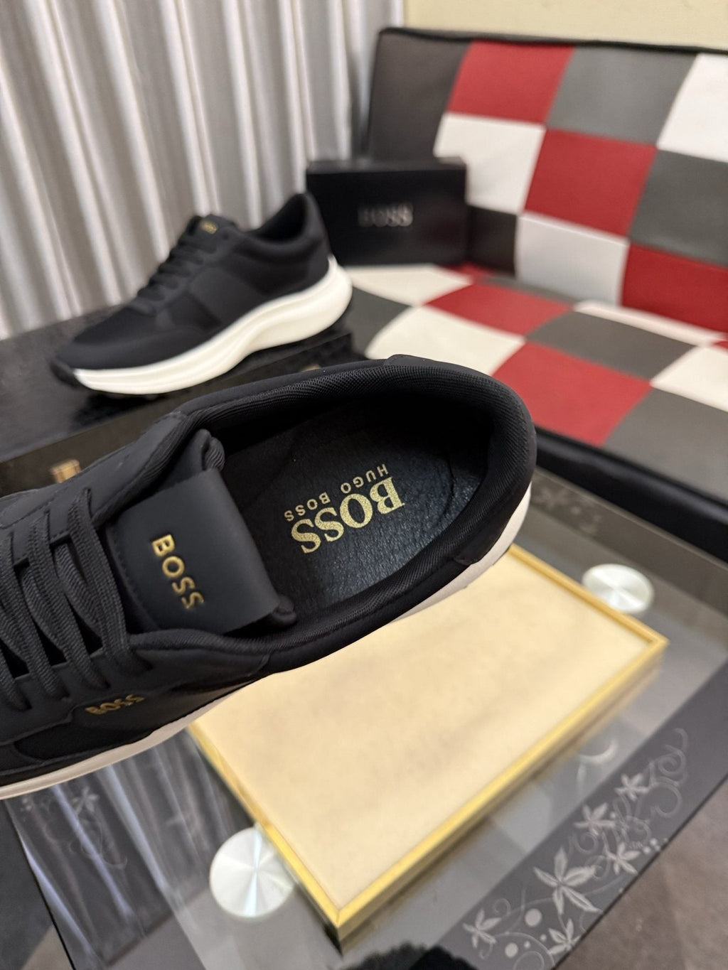 微商相册测试鞋子-BOSS Layered Low-Top Sneakers — detail