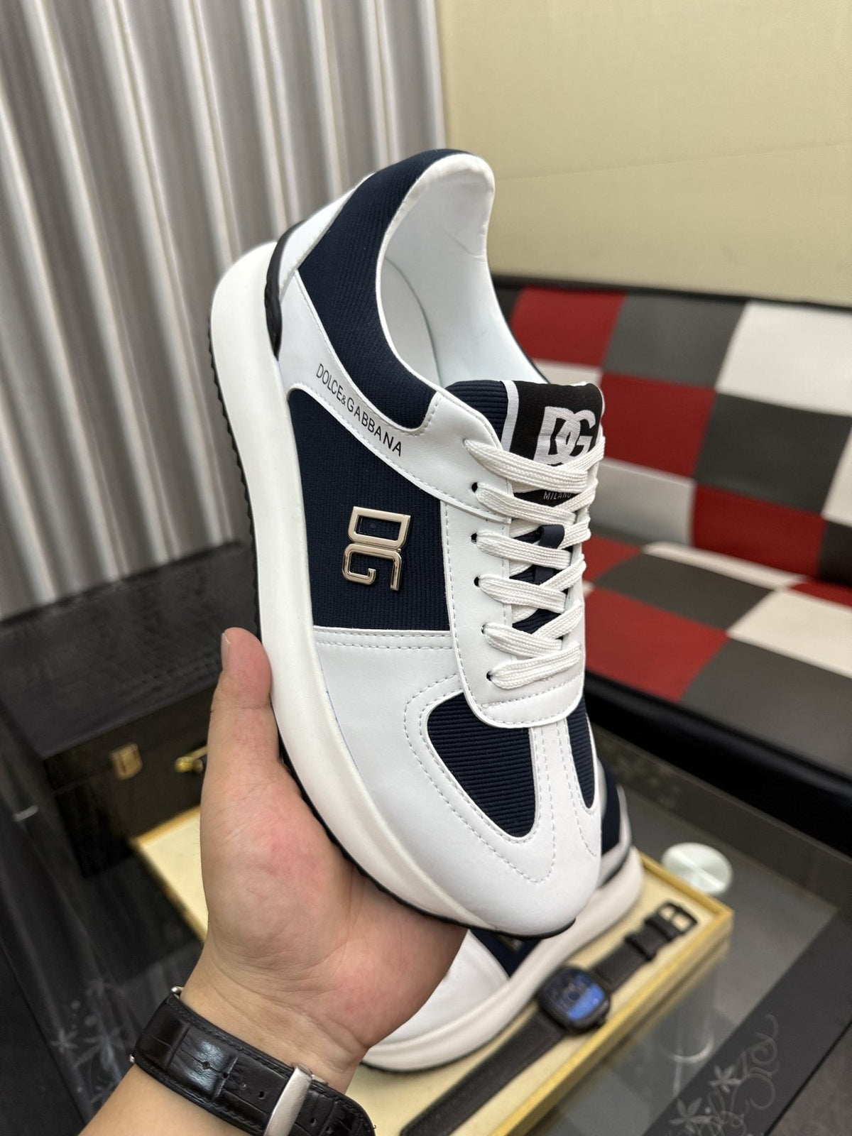 Dolce & Gabbana Metallic DG Logo Low-Top Sneakers — model
