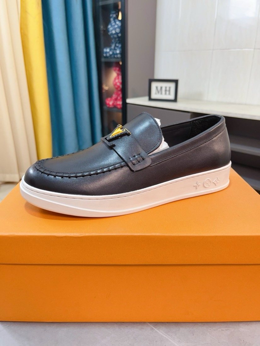 Louis Vuitton Moc-Toe Buckle Loafers — front